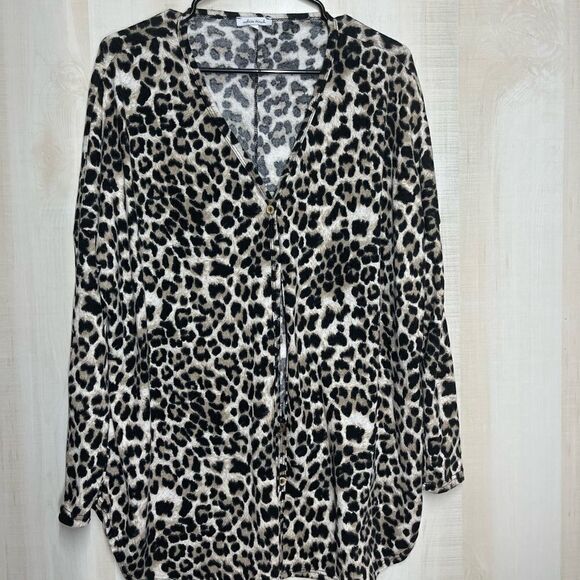 White Birch leopard print cardigan sweater long sleeve, sizeXL - Picture 2 of 10